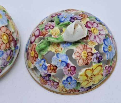 Vintage Herend Hvngary Hand Painted reticulated Floral Porcelain Trinket box/Possibly for potpourri.