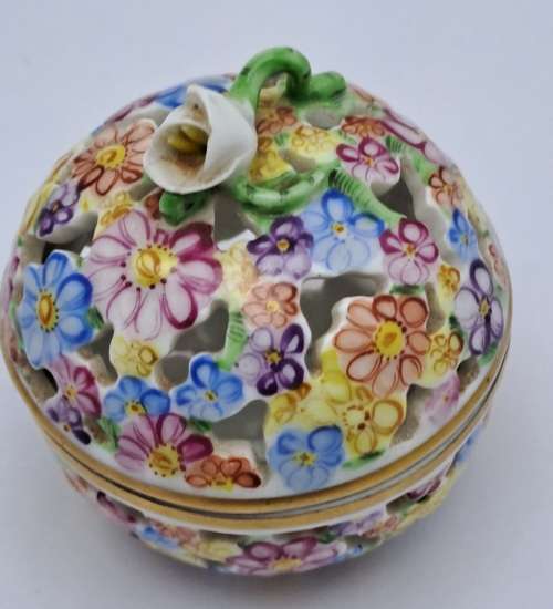 Vintage Herend Hvngary Hand Painted reticulated Floral Porcelain Trinket box/Possibly for potpourri.