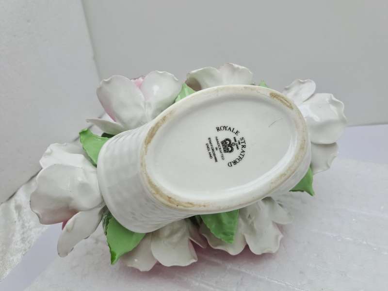 Vintage Royale Stratford Floral Bouquet (Posy) Hand Crafted in Staforshire England.