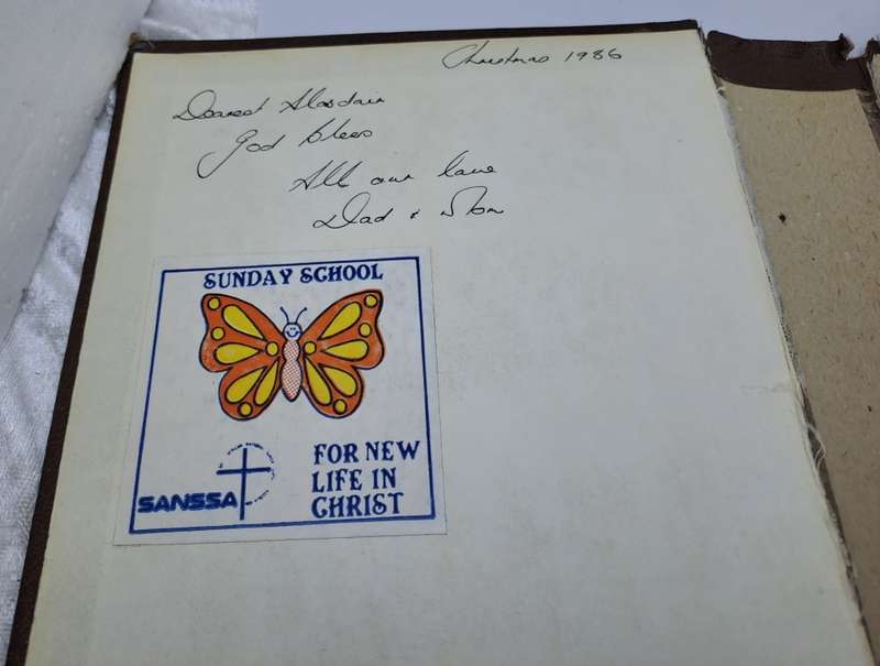 Vintage Bible 1986:The Good News Bible ISBN 0 7983 0253 XISBN 0 7983 0253 X (Binding is loose)