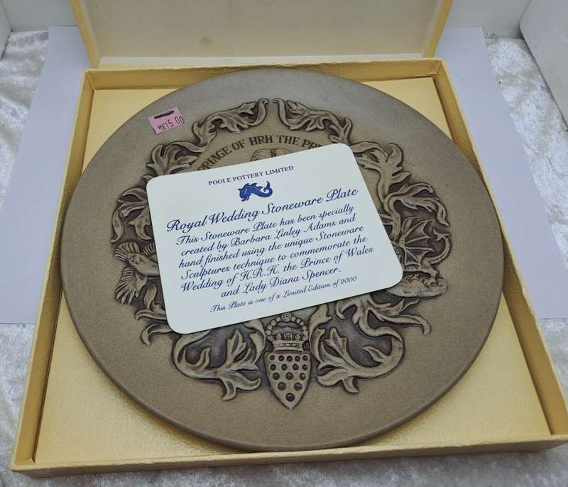 Limited Edition Stoneware Plate Royal wedding 1981 HRH Prince Charles and Lady Diana-By Poole