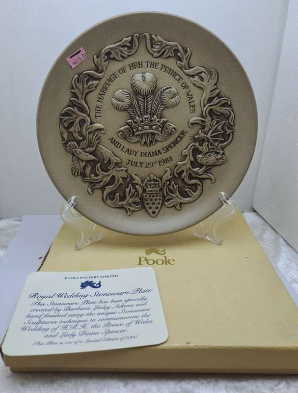 Limited Edition Stoneware Plate Royal wedding 1981 HRH Prince Charles and Lady Diana-By Poole