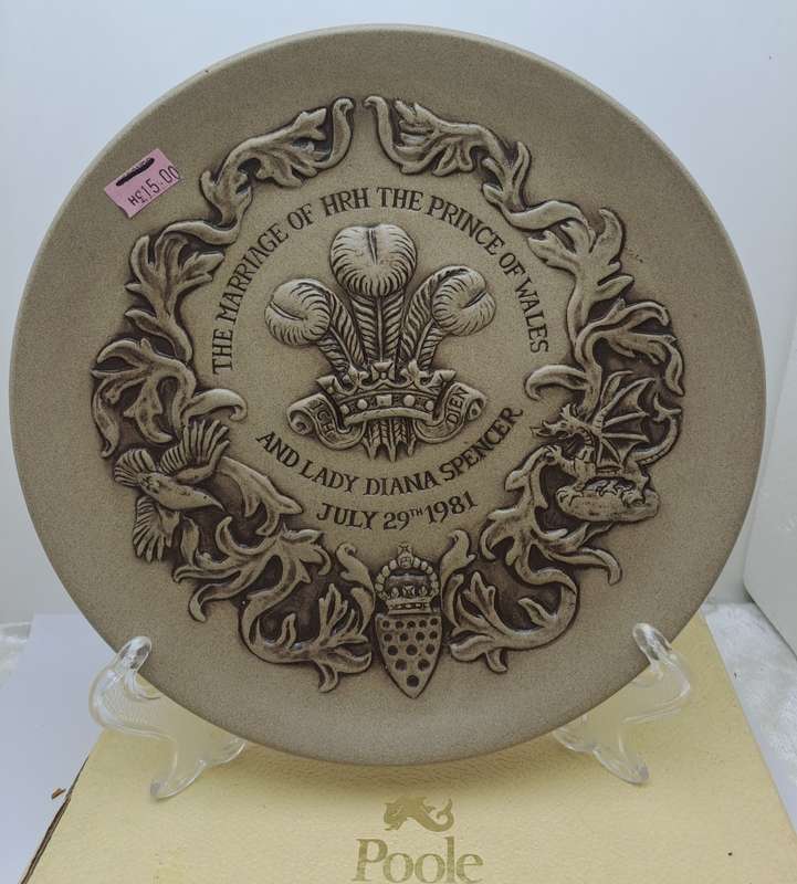 Limited Edition Stoneware Plate Royal wedding 1981 HRH Prince Charles and Lady Diana-By Poole