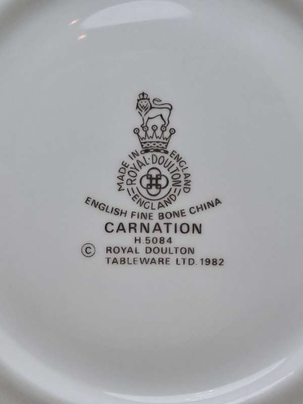 Vintage 1982 Royal Doulton `CARNATION` H5084 Fine Bone China Tea Duo - (10 Available) -England