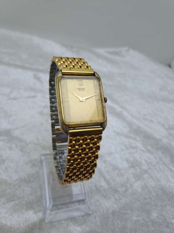 Pre-owned Vintage Seiko Quartz -Original Strap-Working 6530-5200