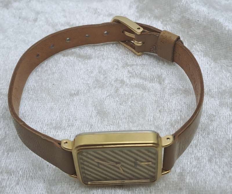 Unused Ladies Pulsar Quartz Watch still in Box -Working