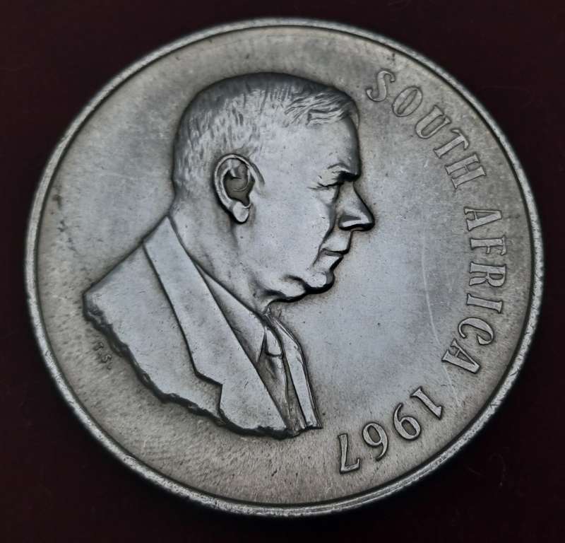 1967 South Africa Silver  1 Rand English legend - SOUTH AFRICA