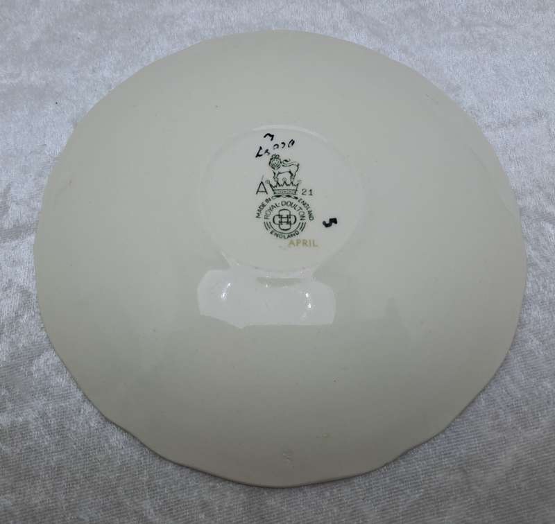 Vintage 1938-1959 Royal Doulton Bone China Tea Duo Made in England