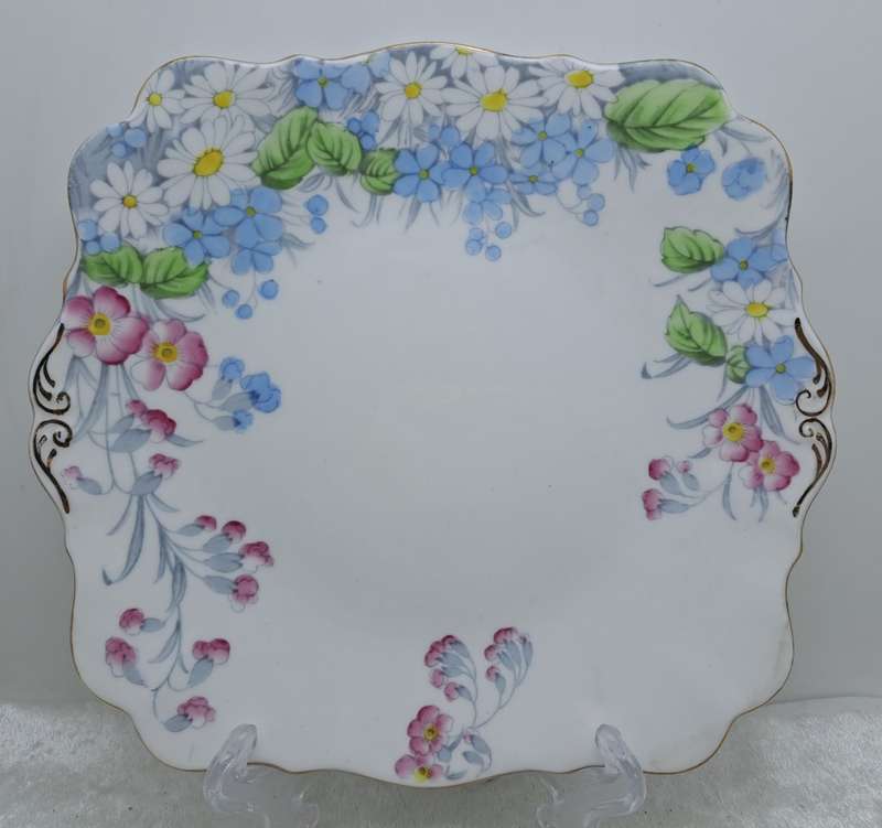21pc Vintage Royal Standard Bone China `Wild Flower`  Art Deco Tea set (Creamer Chipped)