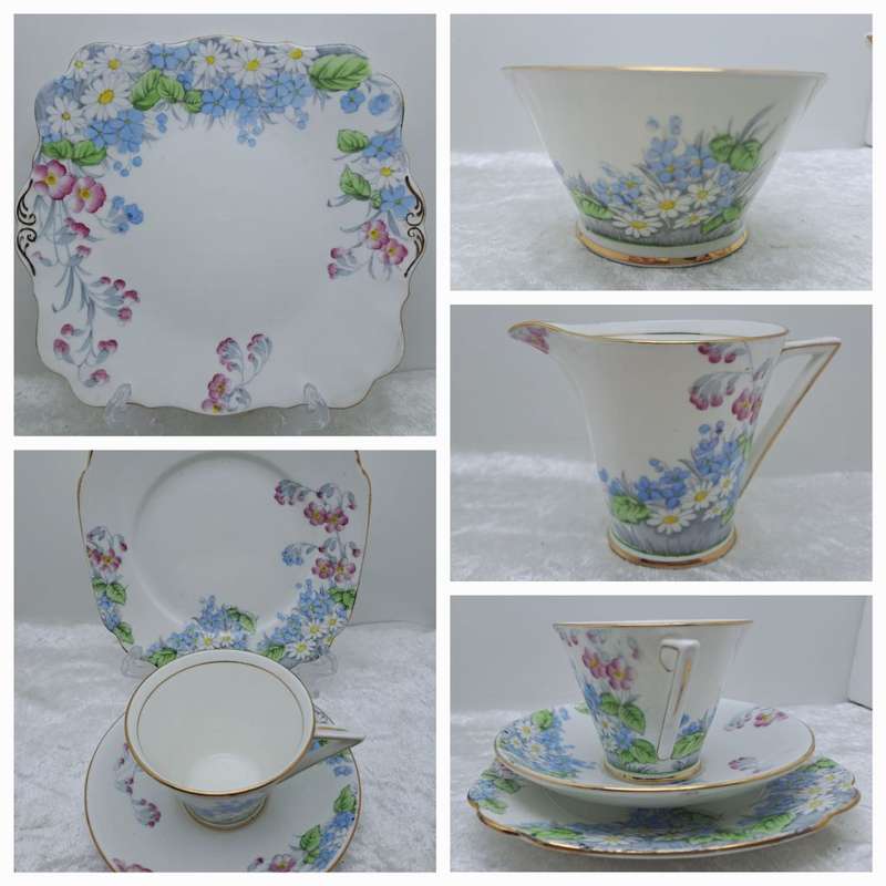 21pc Vintage Royal Standard Bone China `Wild Flower`  Art Deco Tea set (Creamer Chipped)
