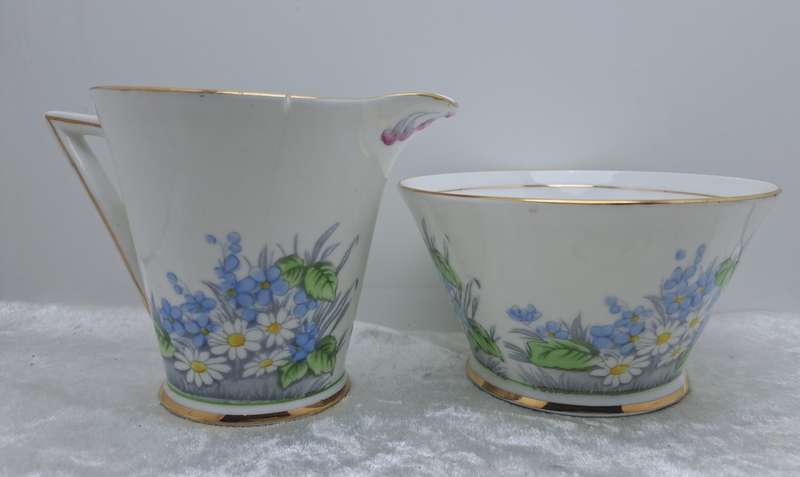 21pc Vintage Royal Standard Bone China `Wild Flower`  Art Deco Tea set (Creamer Chipped)