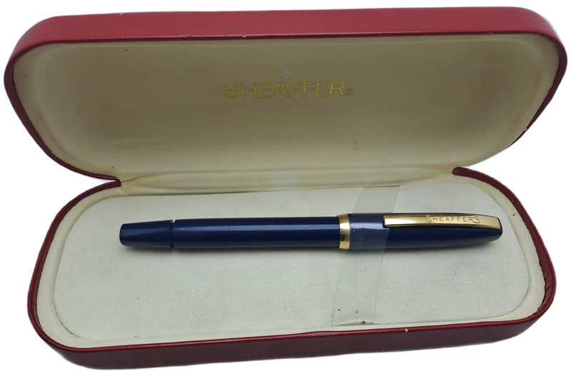 Vintage Blue Sheaffer Fountain Pen with Piston filling system in Sheaffer Case(see condition)
