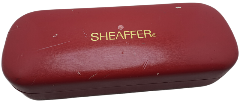 Vintage Blue Sheaffer Fountain Pen with Piston filling system in Sheaffer Case(see condition)