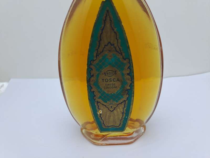 A Rare Find Vintage 1960`s  Bottle of TOSCA 4711 Eaude Cologne 17cm -200ml seal is broken