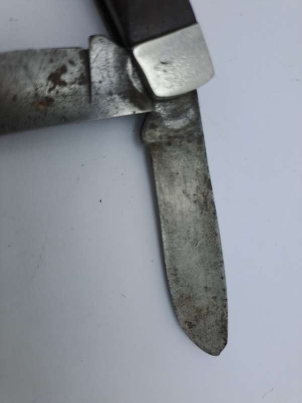Vintage Pocketknife -No Name visible needs Restoration