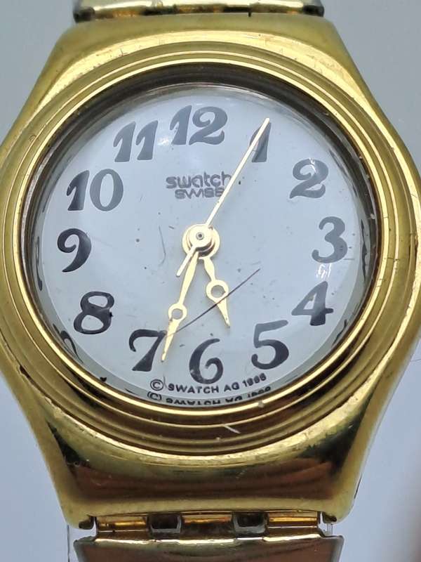 Vintage Swatch Swiss Made Ladies Quartz watch AG 1988 - working