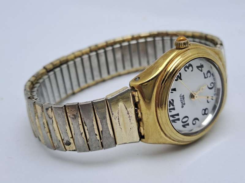 Vintage Swatch Swiss Made Ladies Quartz watch AG 1988 - working