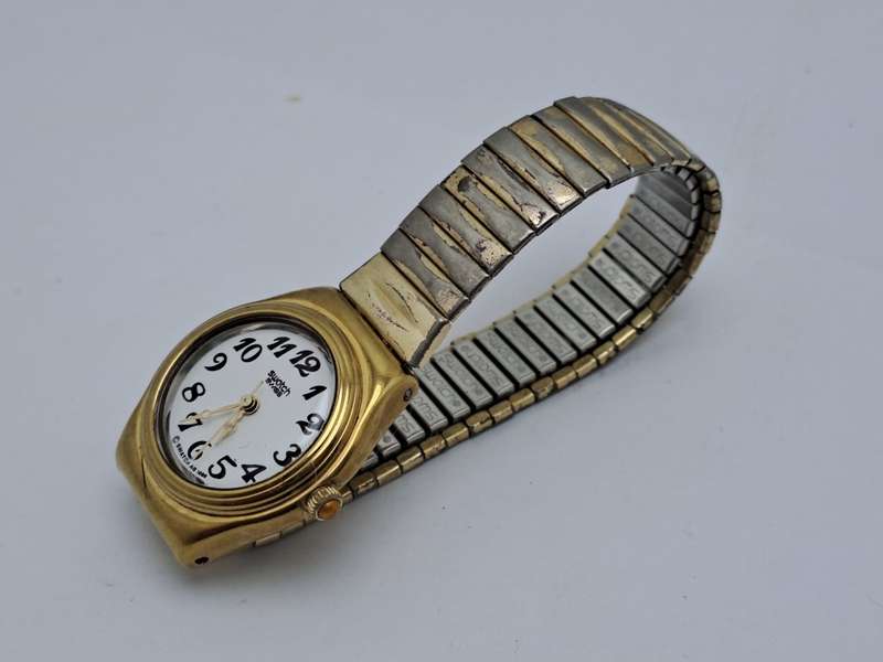 Vintage Swatch Swiss Made Ladies Quartz watch AG 1988 - working