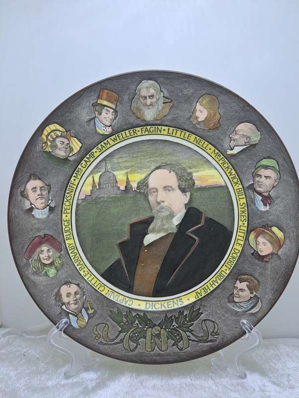 Vintage Royal Doulton D.6306-Dickens Characters Decorative Wall Plate.