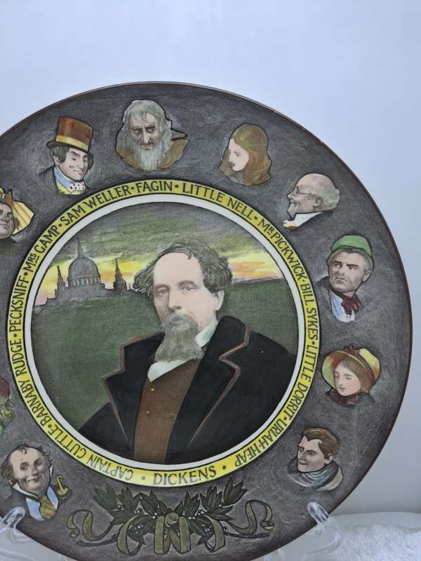 Vintage Royal Doulton D.6306-Dickens Characters Decorative Wall Plate.
