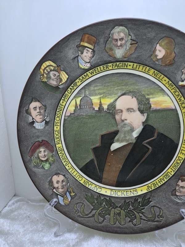Vintage Royal Doulton D.6306-Dickens Characters Decorative Wall Plate.
