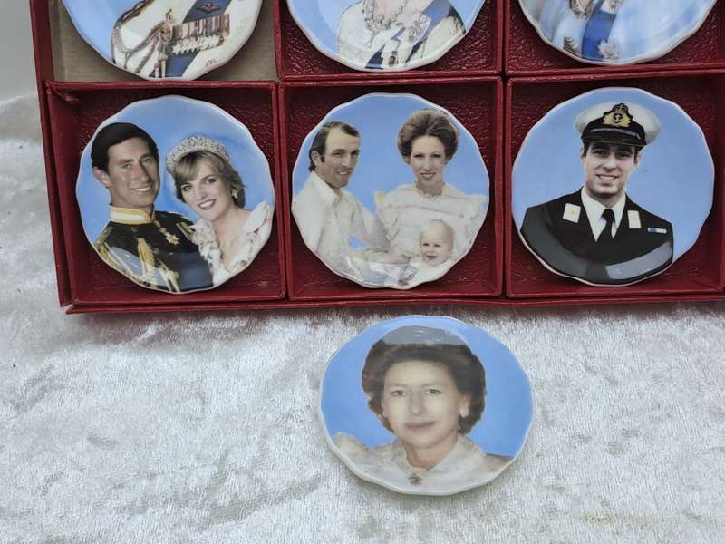Vintage Circa 1981 The Royal Family set of 8 plus 1-St.George Fine China mini Plates