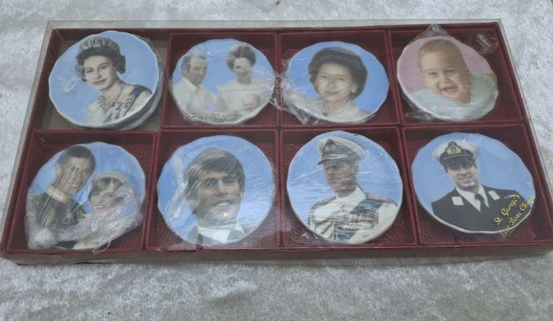 Vintage Circa 1981 The Royal Family set of 8 plus 1-St.George Fine China mini Plates