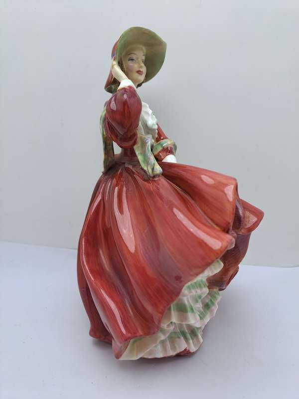 Vintage Royal Doulton Porcelain Figurine `Top of the Gill` HN 1834 -Repaired.