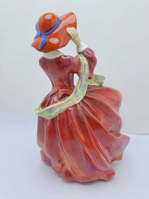 Vintage Royal Doulton Porcelain Figurine `Top of the Gill` HN 1834 -Repaired.