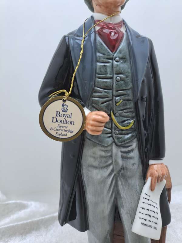 Vintage 1986 Statesman HN2859  Royal Doulton Figurine-Excellent Condition
