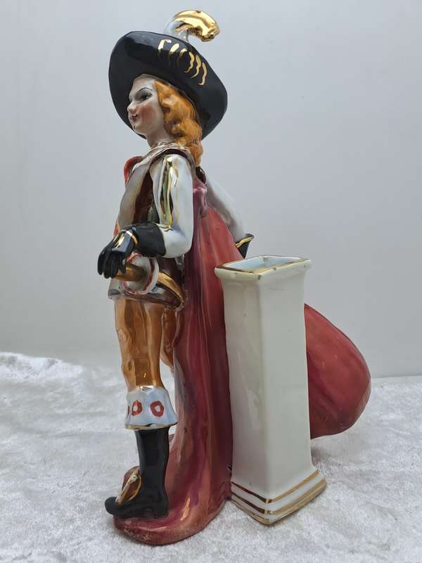 Vintage  G.Gianeli Porcelain Figurine -Made in Italy