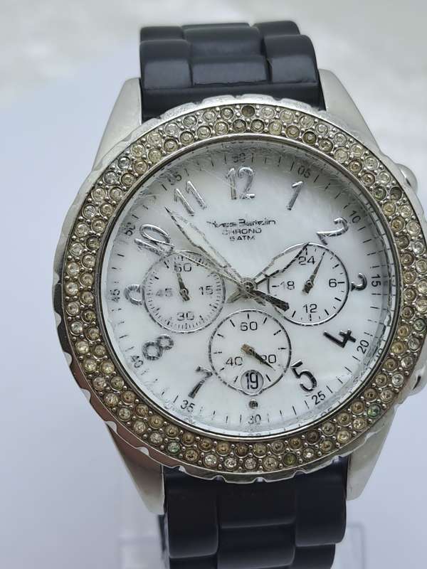 Pre-Owned Yves Bertelin Chrono 5 ATM fashion Watch - Working -Lens scratched