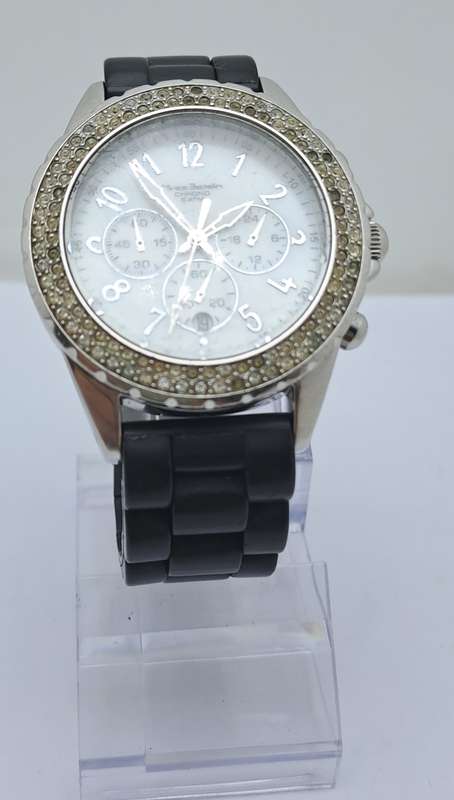 Pre-Owned Yves Bertelin Chrono 5 ATM fashion Watch - Working -Lens scratched
