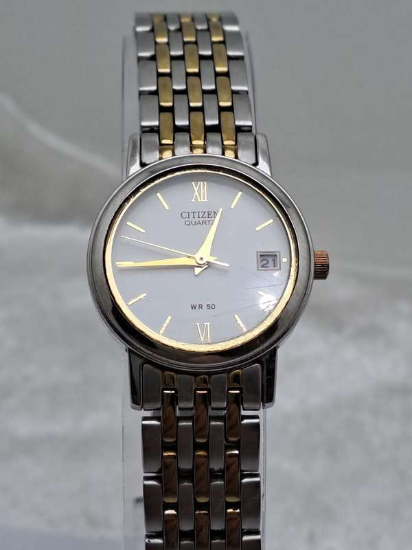 Vintage Citizen WR50 Quartz Ladies Watch -Working -Back Cover engraved -Boxed