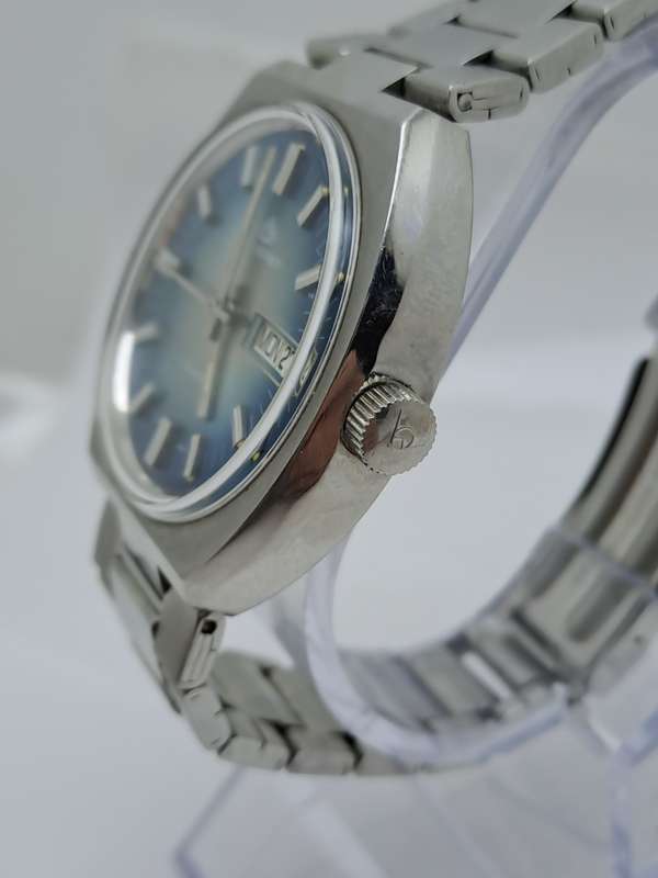 Vintage Bucherer Day/Date Swiss Made Mens Quartz Watch -  Working-Good condition