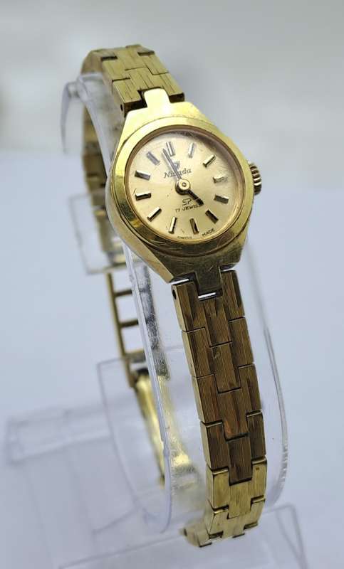 Vintage Ladies Swiss NIVADA Mechanical Watch 17 Jewels - Working-In Case