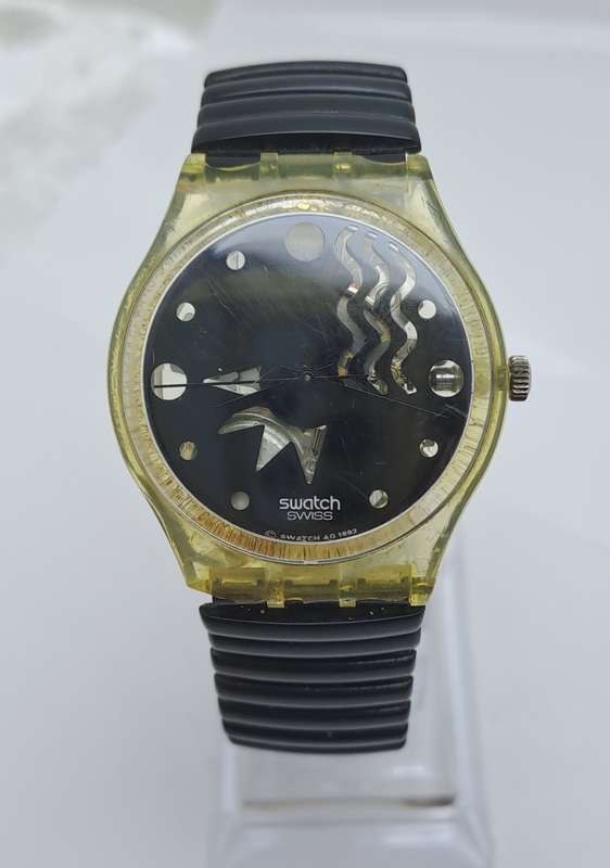 Pre-Owned Vintage Ladies Swiss Black face Swatch  AG1992 quartz watch -Working