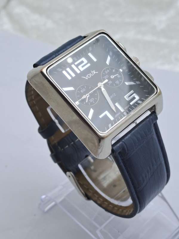 Pre-Owned VOUX Quartz watch Japan Movement K-20094