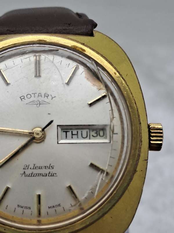 Vintage Mens Swiss ROTARY Day/Date Automatic Watch -21 Jewels -Working -need new Lens