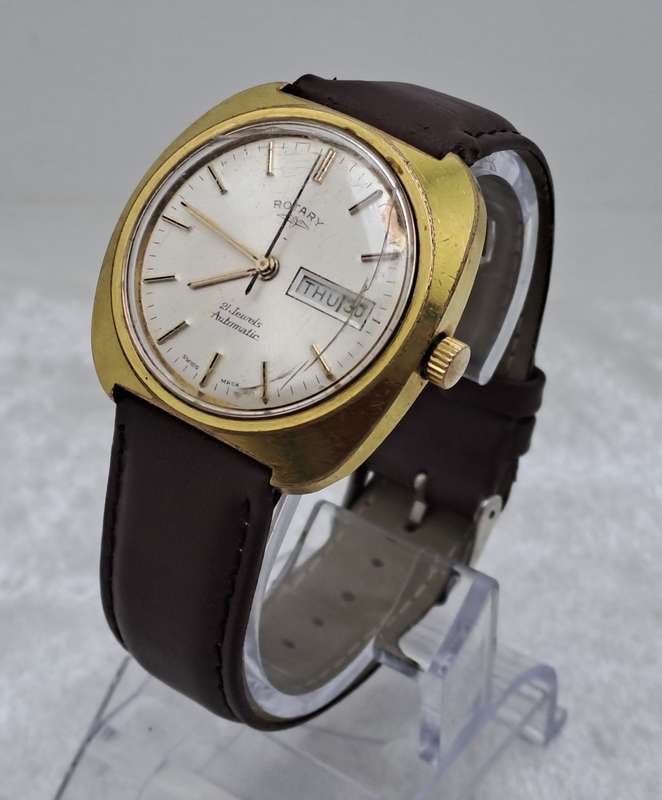 Vintage Mens Swiss ROTARY Day/Date Automatic Watch -21 Jewels -Working -need new Lens