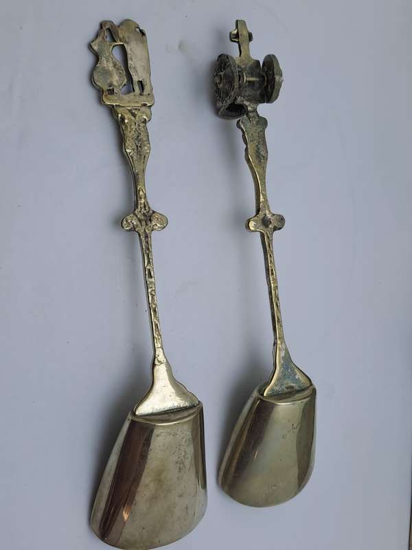 2  Vintage Royal Copenhagen Pictorial Caddy Spoons -Boxed-Made in Holland