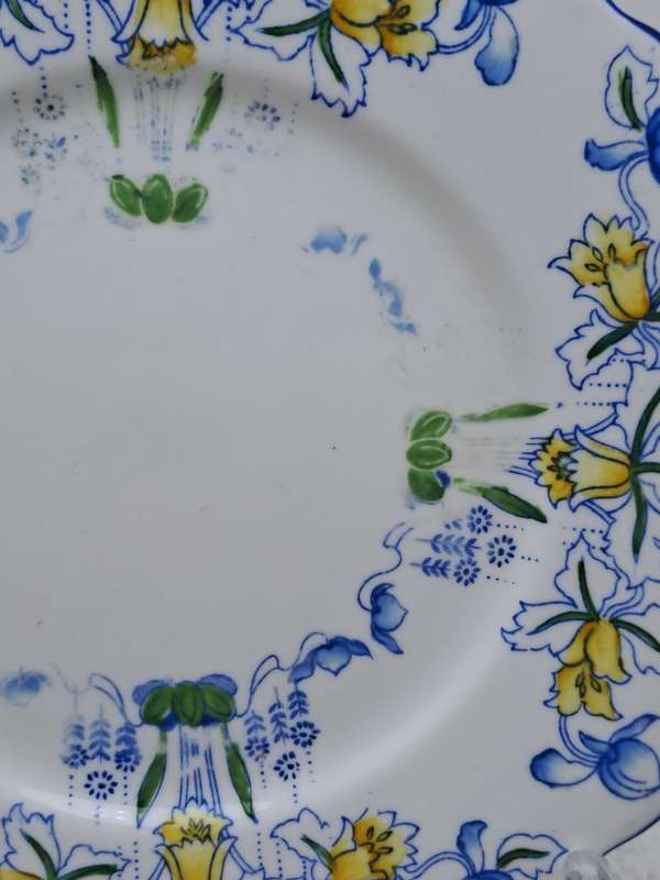 Vintage English Superior BELL CHINA `Bouquet` Plate 162mm x 162mm