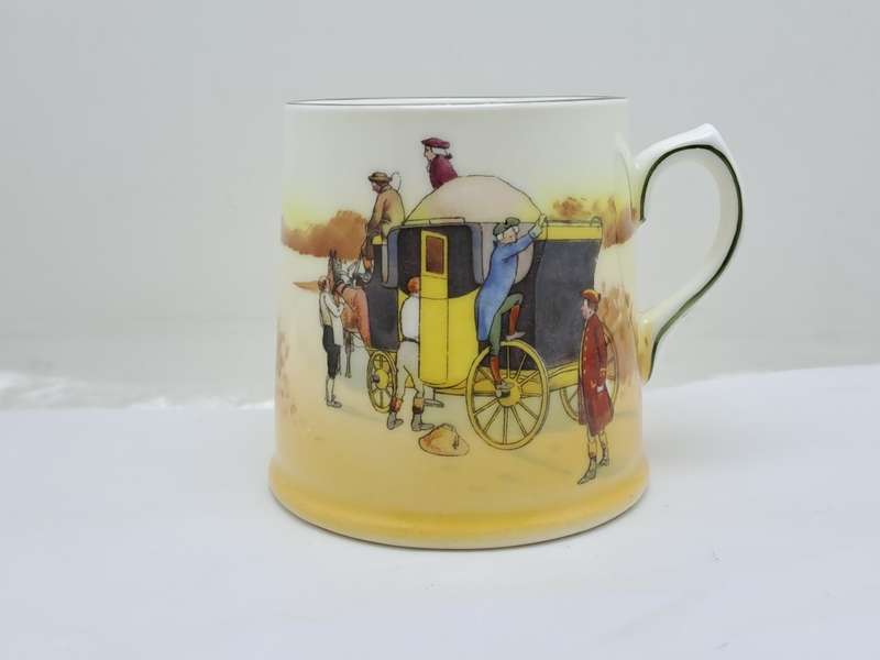 Vintage Royal Doulton Coaching scene Mug 7,5cm x 8,5cm Made in England