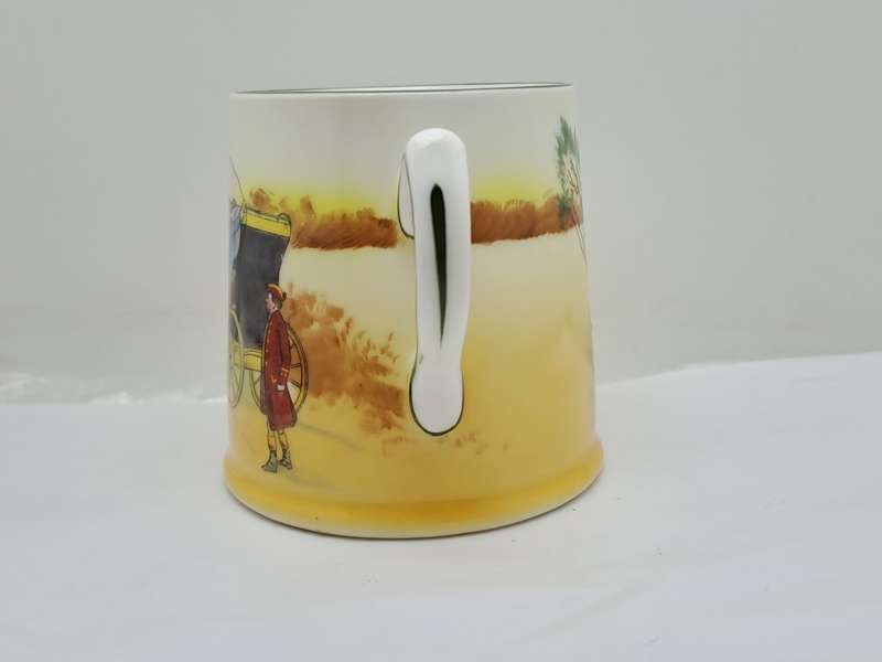 Vintage Royal Doulton Coaching scene Mug 7,5cm x 8,5cm Made in England