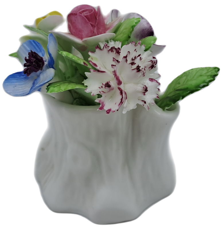 Vintage Royal Doulton Porcelain Flower Bouquet (Posy) - One flower Missing