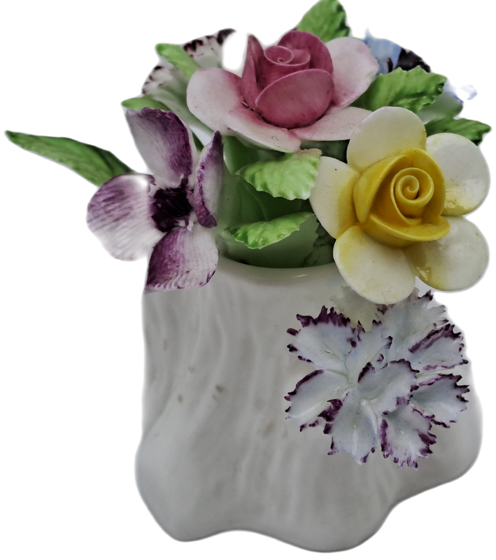 Vintage Royal Doulton Porcelain Flower Bouquet (Posy) - One flower Missing