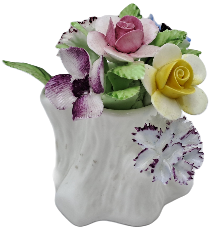 Vintage Royal Doulton Porcelain Flower Bouquet (Posy) - One flower Missing
