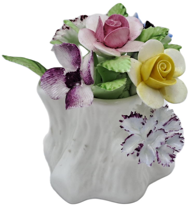 Vintage Royal Doulton Porcelain Flower Bouquet (Posy) - One flower Missing