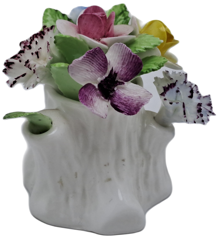 Vintage Royal Doulton Porcelain Flower Bouquet (Posy) - One flower Missing