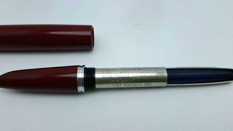 Vintage Parker 21 Fountain pen  with Squeeze Converter INK tested - with case